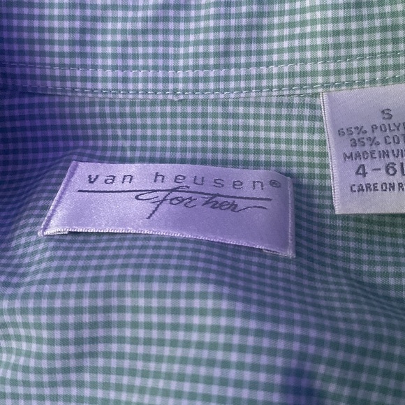 Van Heusen Women’s Dress shirt - Picture 2 of 4